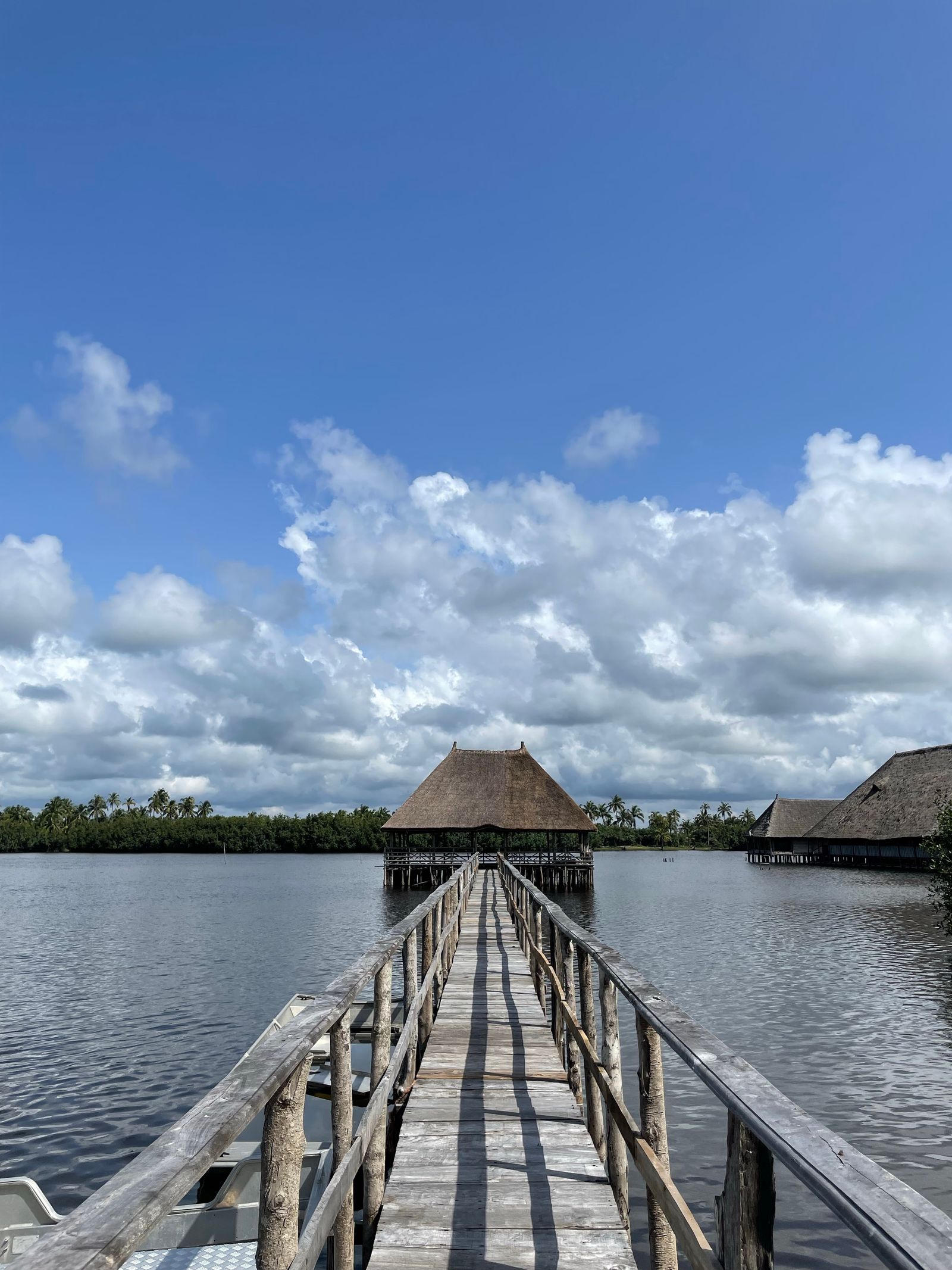 H&eacute;bergement au bord de l&rsquo;eau &agrave; Ouidah